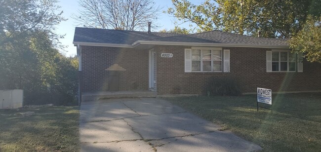 property at 6003 N Gregory Dr