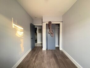152 Van Horne St, Unit 3 in Jersey City, NJ - Building Photo - Building Photo