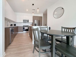 12122 54th Dr E in Bradenton, FL - Foto de edificio - Building Photo