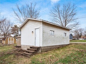 237 Front St in Philo, OH - Building Photo - Building Photo