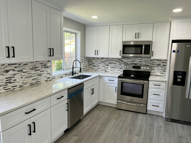 property at 10284 NE 129th Ln