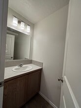 3719 S Roosevelt Pl in Kennewick, WA - Building Photo - Building Photo