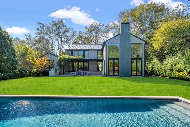 property at 60 Gansett Ln