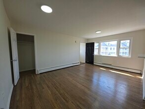 1905 N Riverside Ave in Atlantic City, NJ - Building Photo - Building Photo