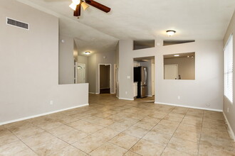19817 N 48th Dr in Glendale, AZ - Building Photo - Building Photo