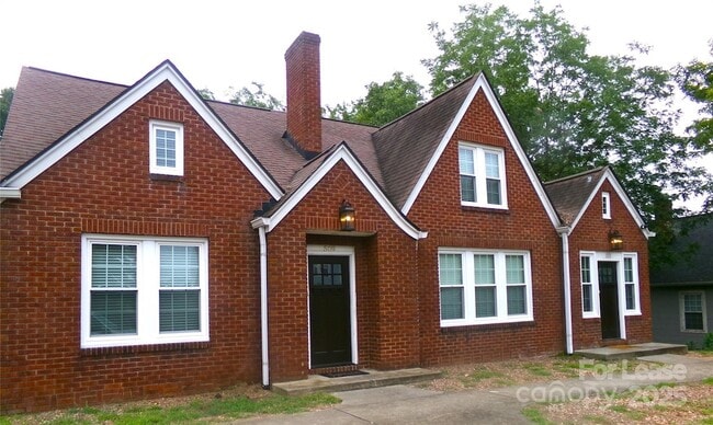 property at 509 S 4th St