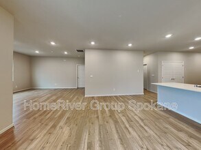 5820 W Yorktown Ln in Spokane, WA - Building Photo - Building Photo