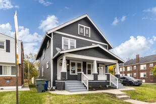 1024 Lockbourne Rd in Columbus, OH - Building Photo