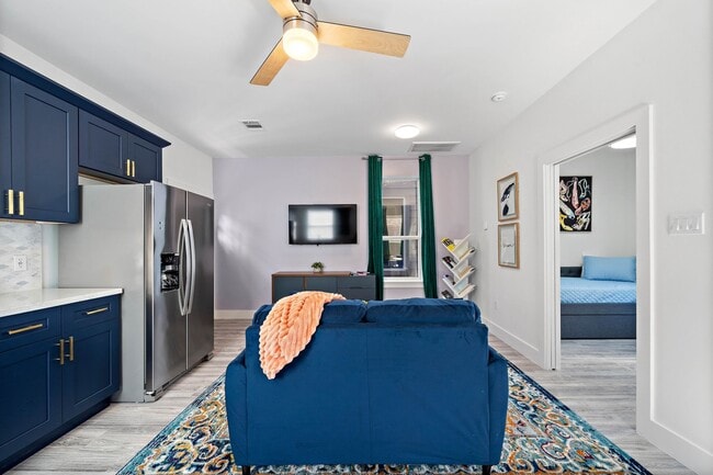 property at 207 E 38th St