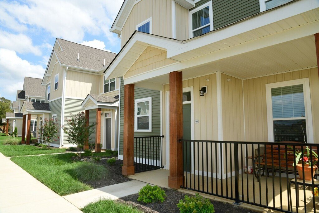 Cottages at Cades Cove Maryville, TN Apartments