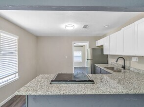 4521 Stassen St in Houston, TX - Building Photo - Building Photo