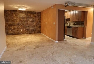 747 Garden Dr in Harrisburg, PA - Building Photo - Building Photo