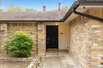 7711 Nimrod in San Antonio, TX - Building Photo - Building Photo