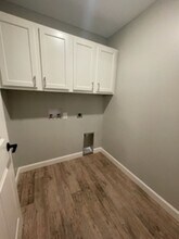 1611 Hill Valley Dr in Manhattan, KS - Building Photo - Building Photo