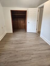 586 Old York Rd in Etters, PA - Building Photo - Building Photo