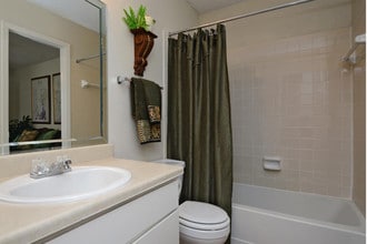 Barrow in Lewisville, TX - Foto de edificio - Interior Photo