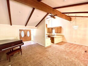 15558 Nopel Rd in Forest Ranch, CA - Building Photo - Building Photo