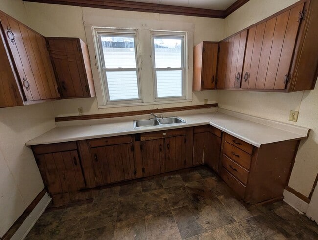 property at 516 10th St