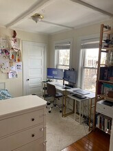 30 Hanson St, Unit 3 in Somerville, MA - Building Photo - Building Photo
