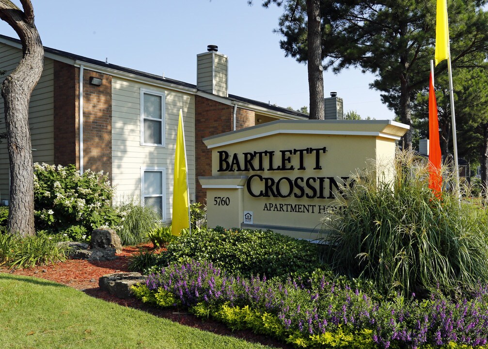 Bartlett Crossing in Memphis, TN - Foto de edificio
