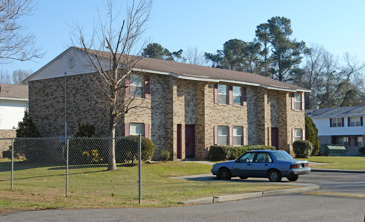 Orangeburg Manor in Orangeburg, SC - Building Photo