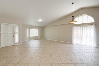 14478 SW 139th Ave Cir W in Miami, FL - Building Photo - Building Photo