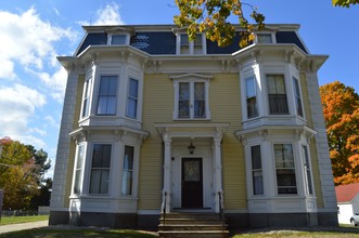 130 Main St in Plaistow, NH - Building Photo - Building Photo