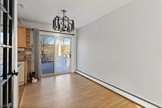 9 McKinley Pl in West Milford, NJ - Foto de edificio - Building Photo