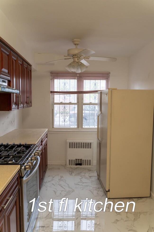 30-06 80th St in Queens, NY - Building Photo - Building Photo
