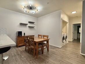 15026 40th Ave W, Unit 9-301 in Lynnwood, WA - Building Photo - Building Photo