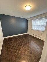 2 Superior Ave in Toronto, ON - Building Photo - Building Photo