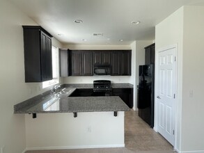 5637 Nobleton Ct in North Las Vegas, NV - Building Photo - Building Photo