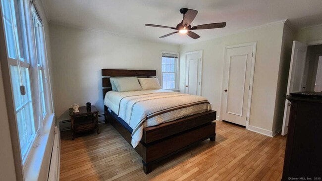 44 Cedar Hill Rd in Milford, CT - Building Photo - Building Photo