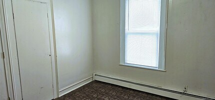86 Rockwell Ave in New Britain, CT - Building Photo - Building Photo