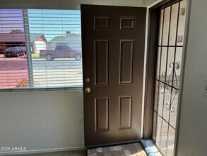 2930 W Laurel Ln in Phoenix, AZ - Building Photo - Building Photo