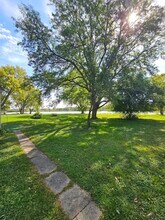 28243 W Fox River Rd in Cary, IL - Building Photo - Building Photo