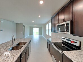 188 Towns Cir in Haines City, FL - Building Photo - Building Photo