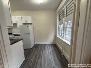 165 Park Dr, Unit 30 in Boston, MA - Building Photo - Building Photo