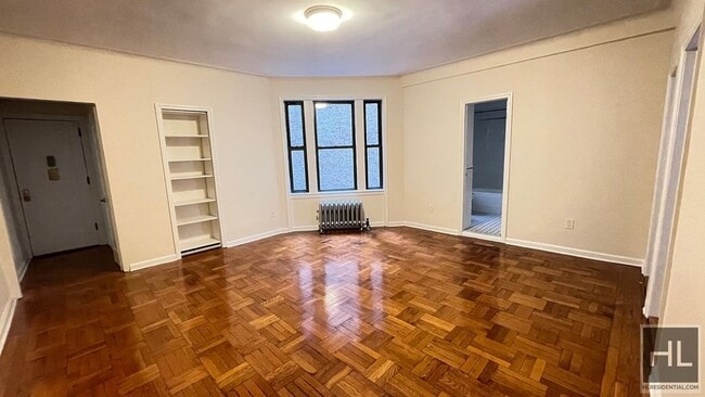 property at 55 W 55th St