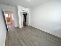 830 9th St, Unit 21 in Miami Beach, FL - Building Photo - Building Photo