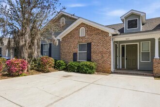 1611 Quazar Rd in Tallahassee, FL - Building Photo - Building Photo