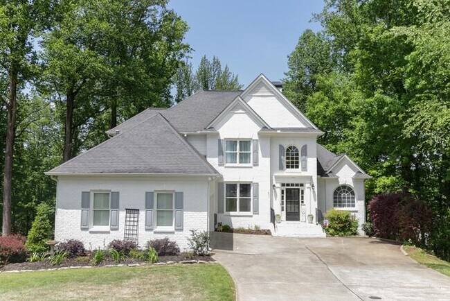 property at 215 Glenbrook Ln