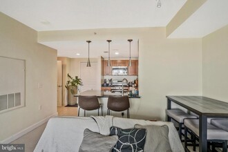 2451 Midtown Ave in Alexandria, VA - Building Photo - Building Photo
