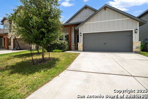 11672 Folsom Pass in San Antonio, TX - Building Photo - Building Photo