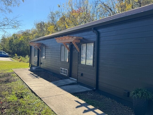 6918 Northside Dr in Chattanooga, TN - Building Photo - Building Photo