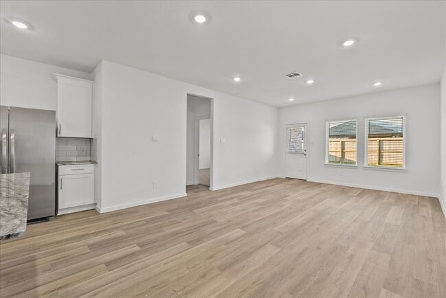 property at 3930 El Vaquero Ct