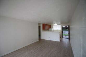 98-729-731 Moanalua Loop in Aiea, HI - Building Photo - Building Photo