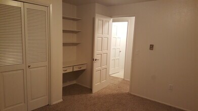 1461 Rainier Court, Unit 4 in Fircrest, WA - Building Photo - Building Photo