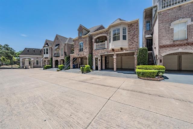 18119 Frankford Lakes Cir in Dallas, TX - Building Photo - Building Photo
