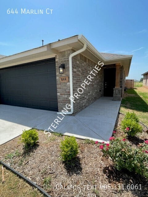 644 Marlin Ct in Chickasha, OK - Building Photo